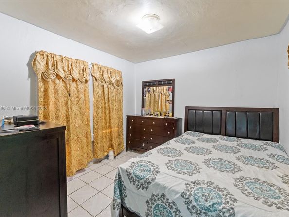 50 NW 34th Ter, Miami FL 33127