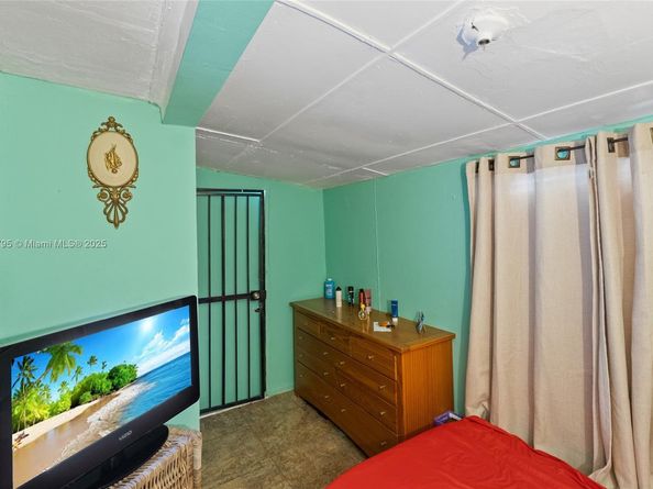 50 NW 34th Ter, Miami FL 33127