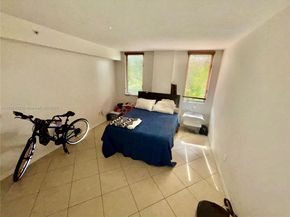 2630 SW 28th St 34, Miami FL 33133