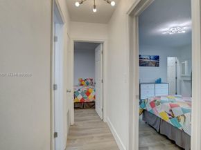 1700 SW 20th St, Fort Lauderdale FL 33315