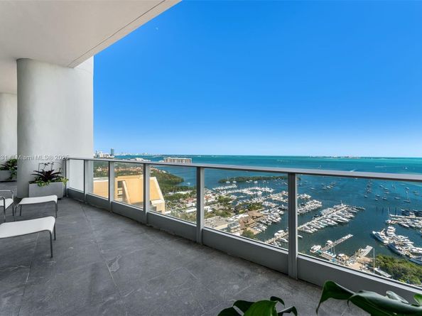 2627 S Bayshore Dr 3201, Miami FL 33133