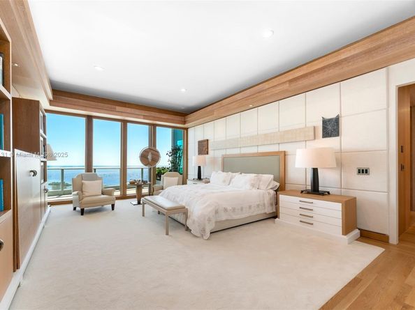 2627 S Bayshore Dr 3201, Miami FL 33133