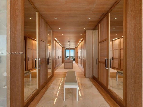 2627 S Bayshore Dr 3201, Miami FL 33133