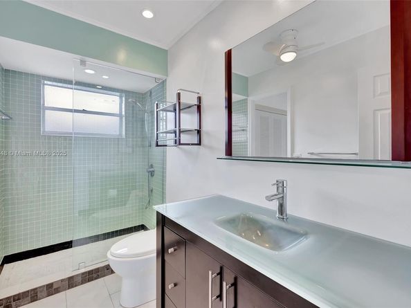 4411 NW 16th St F107, Lauderhill FL 33313