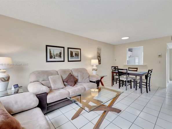 4411 NW 16th St F107, Lauderhill FL 33313