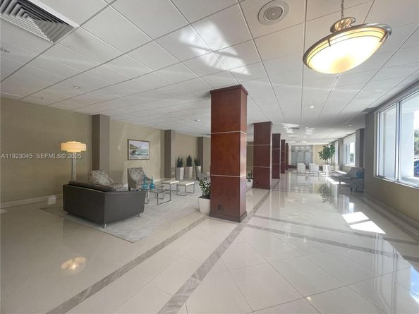 4250 Galt Ocean Dr 3T, Fort Lauderdale FL 33308