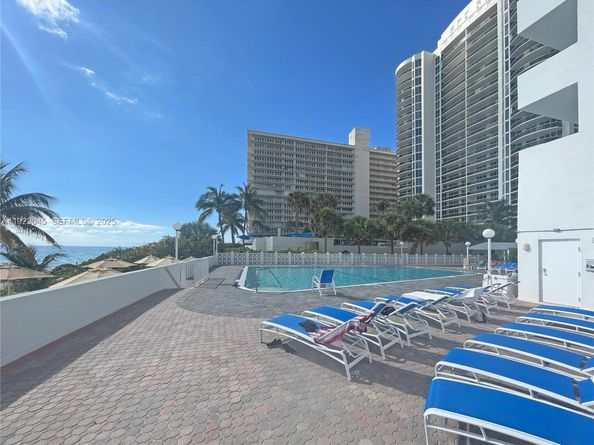 4250 Galt Ocean Dr 3T, Fort Lauderdale FL 33308