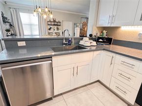 280 NE 35th St, Oakland Park FL 33334