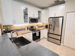 280 NE 35th St, Oakland Park FL 33334