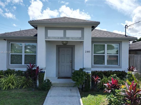 280 NE 35th St, Oakland Park FL 33334