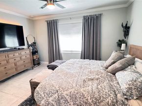 280 NE 35th St, Oakland Park FL 33334