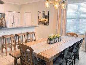 280 NE 35th St, Oakland Park FL 33334