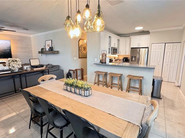 280 NE 35th St, Oakland Park FL 33334