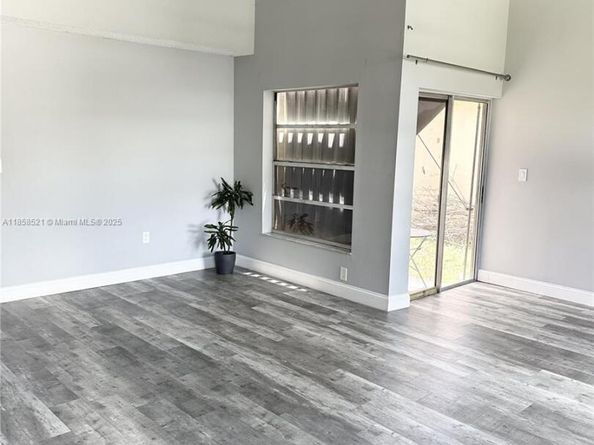 506 Danville Ter, Davie FL 33325