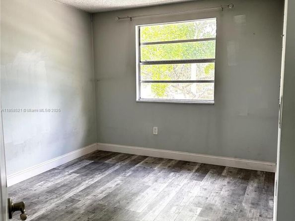 506 Danville Ter, Davie FL 33325