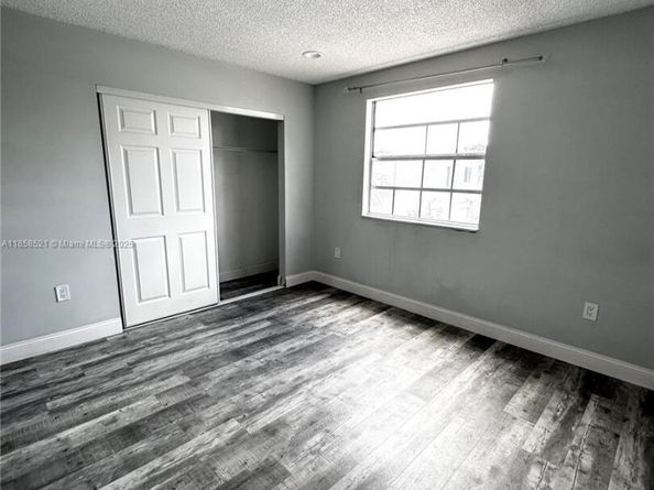 506 Danville Ter, Davie FL 33325
