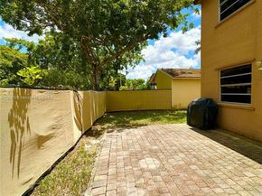 506 Danville Ter, Davie FL 33325