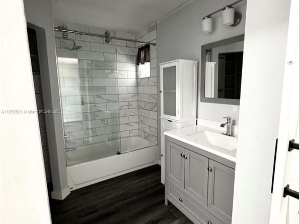 506 Danville Ter, Davie FL 33325