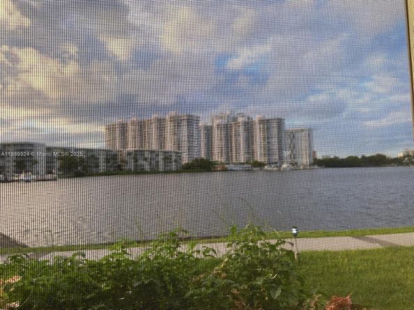 2929 Point East Dr A108, Aventura FL 33160