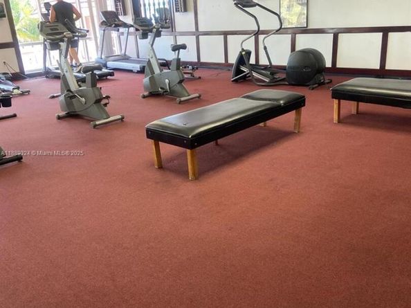 2929 Point East Dr A108, Aventura FL 33160