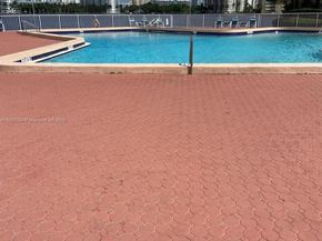 2929 Point East Dr A108, Aventura FL 33160