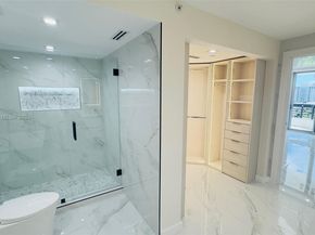 3500 Mystic Pointe Dr 1107, Aventura FL 33180