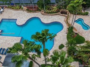 3500 Mystic Pointe Dr 1107, Aventura FL 33180