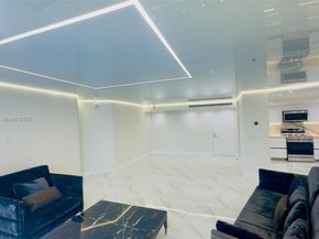3500 Mystic Pointe Dr 1107, Aventura FL 33180
