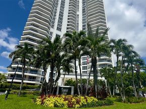 3500 Mystic Pointe Dr 1107, Aventura FL 33180