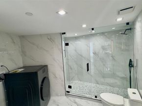 3500 Mystic Pointe Dr 1107, Aventura FL 33180