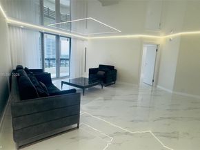 3500 Mystic Pointe Dr 1107, Aventura FL 33180