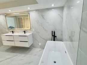 3500 Mystic Pointe Dr 1107, Aventura FL 33180