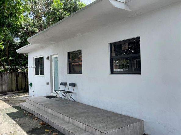 3181 NW 5th Ave, Miami FL 33127