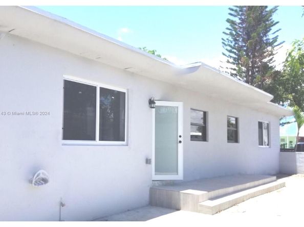 3181 NW 5th Ave, Miami FL 33127