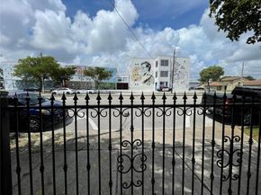 3181 NW 5th Ave, Miami FL 33127