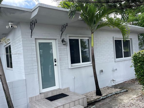 3181 NW 5th Ave, Miami FL 33127