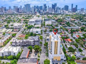 900 SW 8th St 1603, Miami FL 33130