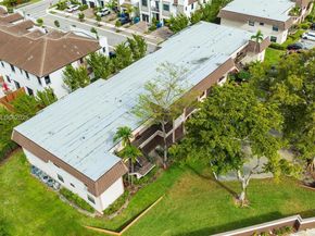 821 NE 207th Ln 1021, Miami FL 33179