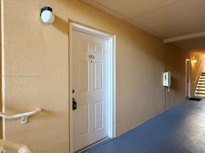 9907 Westwood Dr 212, Tamarac FL 33321