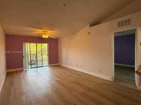 9907 Westwood Dr 212, Tamarac FL 33321