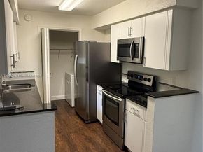 833 Riverside Dr 834, Coral Springs FL 33071
