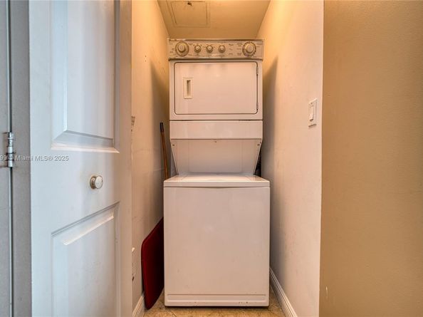 1755 E Hallandale Beach Blvd 608E, Hallandale Beach FL 33009