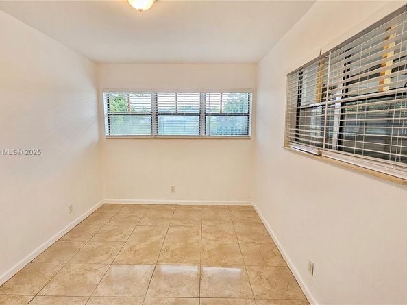 3801 NW 6th St, Lauderhill FL 33311