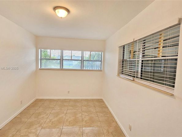 3801 NW 6th St, Lauderhill FL 33311