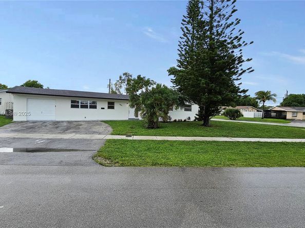 3801 NW 6th St, Lauderhill FL 33311