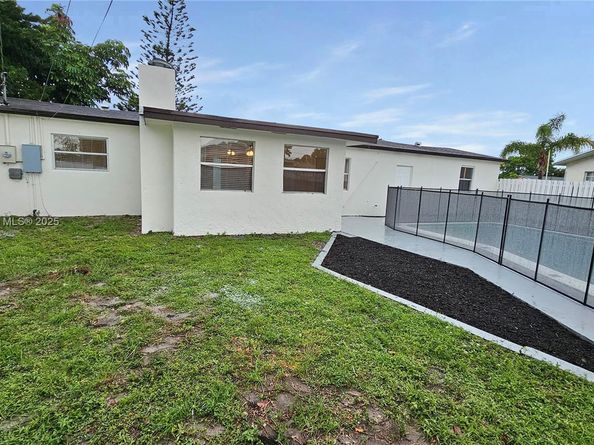 3801 NW 6th St, Lauderhill FL 33311