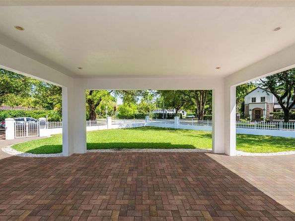 1820 Ferdinand St, Coral Gables FL 33134