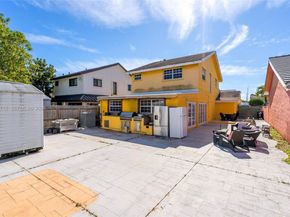 9085 Grand Canal Dr, Miami FL 33174