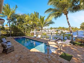 2125 Ixora Rd, North Miami FL 33181