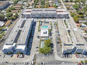 330 SE 2nd St 103G, Hallandale Beach FL 33009